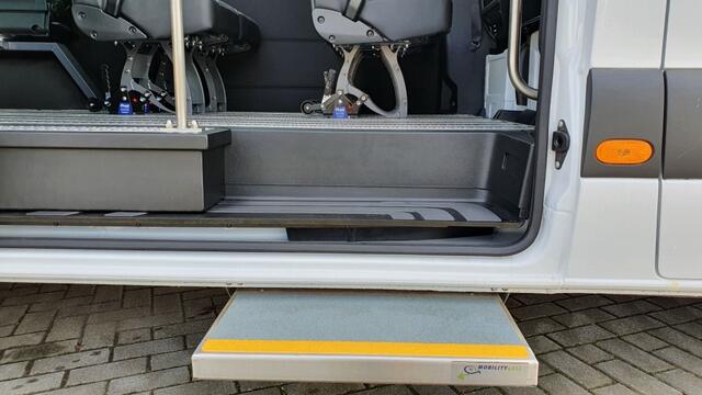 Mercedes-Benz SPRINTER 4- Klapstoelen / Rolstoelbus / e-lift / Incl- BPM