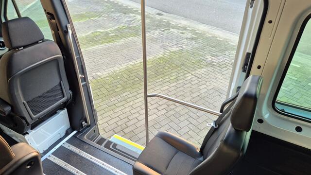 Mercedes-Benz SPRINTER Klapstoelen / Rolstoelbus met e-lift Incl- BPM