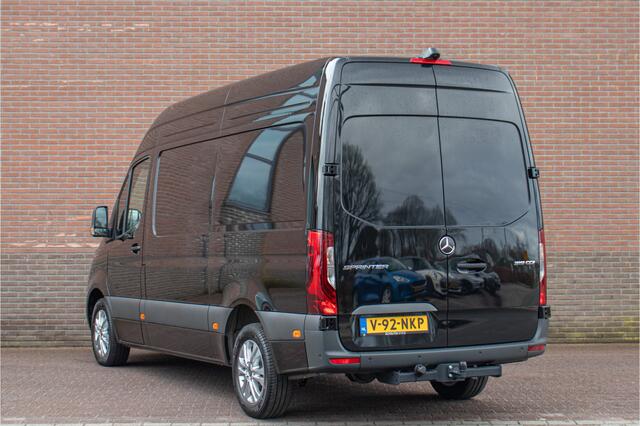 Mercedes-Benz SPRINTER 319 1.9 CDI 191PK L2H2 Pro **NIEUW, BPM VOORDEEL**, Adaptive Cruise, Carplay, Stoelverwarming, Trekhaak, Camera, Full LED.