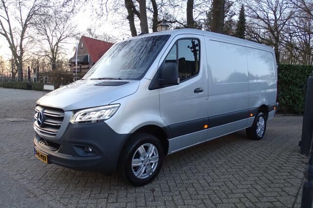 Mercedes-Benz SPRINTER 319 1.9 CDI L2H1 LED NAVI CLIMA 3D CAMERA 1e eig