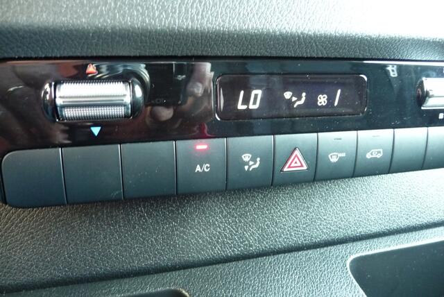 Mercedes-Benz SPRINTER 215 1.9 CDI L2H2 FWD autm trekhaak, 2000kg, camera