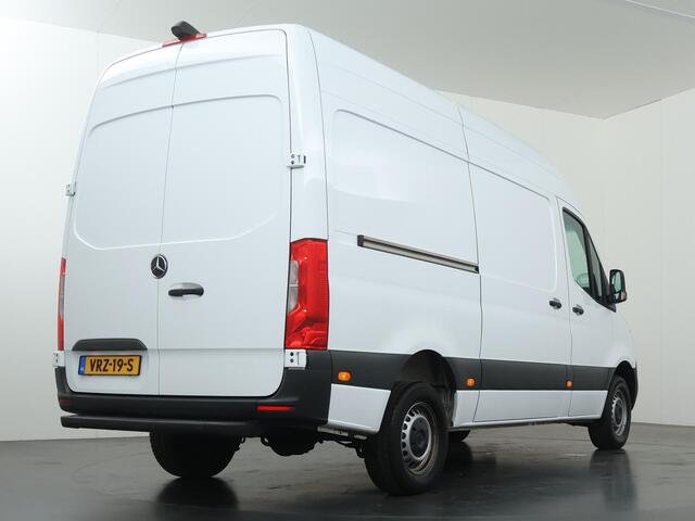 Mercedes-Benz SPRINTER 317 CDI | Aut. | L2 H2 | Navigatie | Parkeercamera | 2-zits | Opstaptrede achter | Cruise Control |