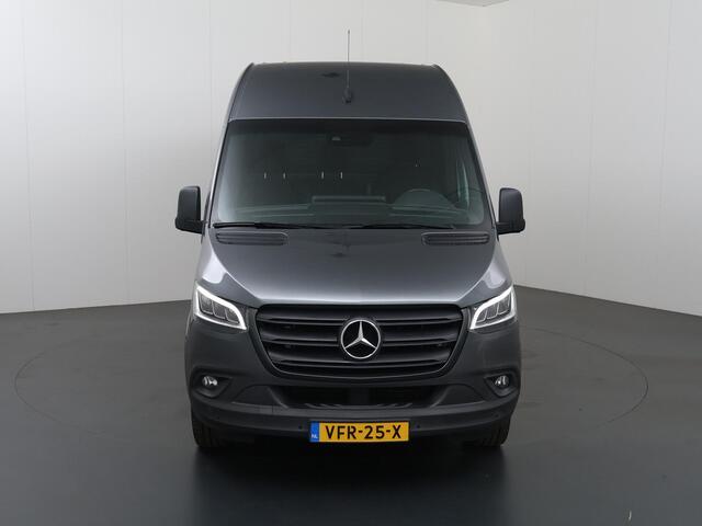 Mercedes-Benz SPRINTER 319 | 3.0 CDI V6 | L2 H2 | DODEHOEK DETECTIE | CLIMATE CONTROL | TREKHAAK | CRUISE CONTROL | VERWARMBAAR VOORRUIT | STOELVERWARMING | LED KOPLAMPEN | PARKEERCAMERA | NAVIGATIE | 3-ZITS | V6