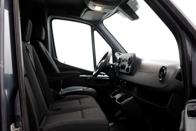 Mercedes-Benz SPRINTER 317 CDI 170pk 9G Automaat D.C. Open Laadbak Trekhaak 3500kg 02-2023
