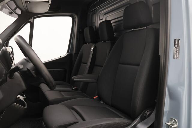 Mercedes-Benz SPRINTER 317 CDI Automaat L2H1 3-Zits, Cruise, Camera, Apple Carplay, LED, Zonneklep, DAB, Trekhaak, 18''