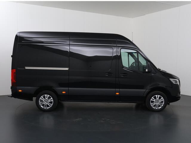Mercedes-Benz SPRINTER 317 CDI | AUT. | L2 H2 | SELECT | 3500 KG. AHW | SCHUIFDEUR L+R | STOELVERWARMING | LED | NAVIGATIE | CAMERA | TREKHAAK | BETIMMERDE LAADRUIMTE | 3-ZITS | CERTIFIED