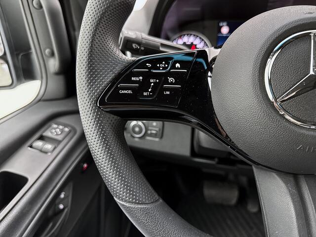 Mercedes-Benz SPRINTER 319 1.9 CDI L2H1 3500kg Navigatie 3500kg Trekhaak Betimmering Parkeerpakket