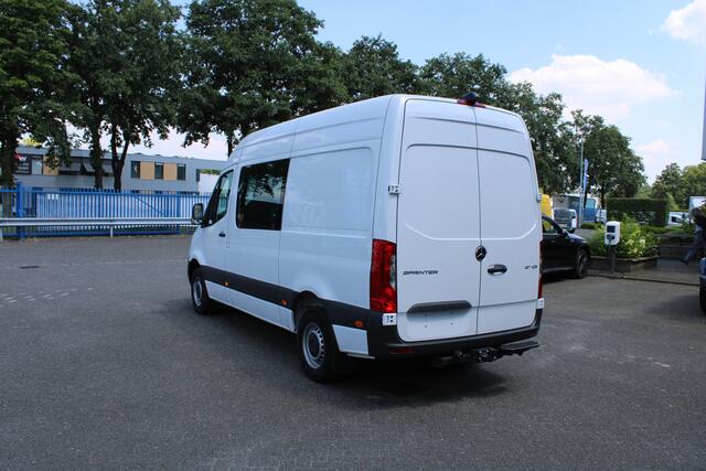 Mercedes-Benz SPRINTER 317 CDI L2H2 DC 3500 kg trekhaak, MBUX met camera, Geveerde stoel