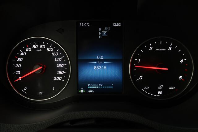 Mercedes-Benz SPRINTER 319 3.0 CDI V6 Automaat L2H2 Leer, 3-Zits, LED, Camera, ACC, Airco, Rijstrooksensor, Trekhaak, 18''