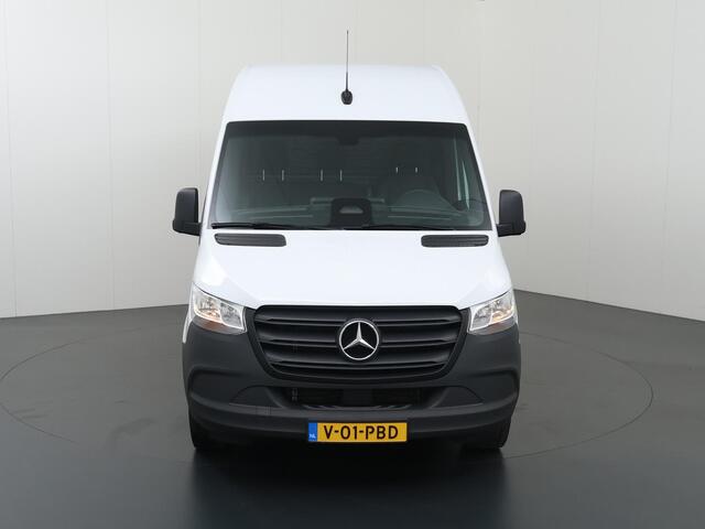 Mercedes-Benz SPRINTER 317 CDI | AUT. | L2 H2 | Pro | 3-zits | Airco | Cruise Control | 3500 KG. AHW | Parkeercamera | Certified
