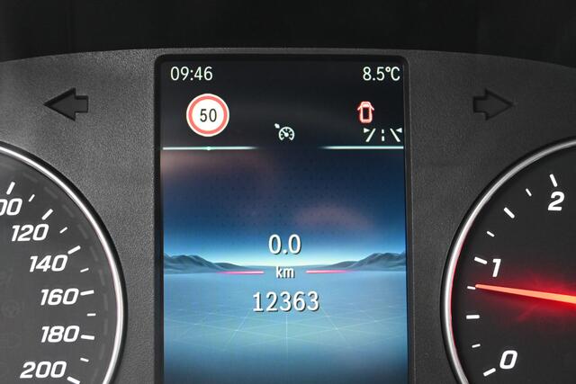 Mercedes-Benz SPRINTER 317 CDI L2 RWD Pro DC 3500kg Trekhaak, MBUX met camera, Etc.