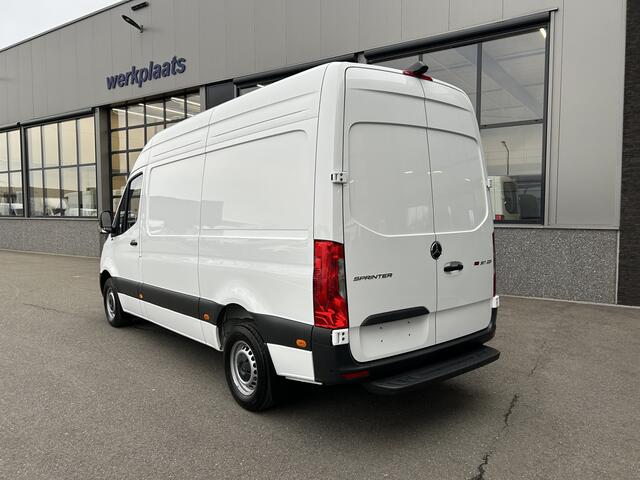 Mercedes-Benz SPRINTER 317 CDI L2 H2 MBUX 10.25 / Navigatie / Camera / Parkeersensoren / Cruise control / Airco