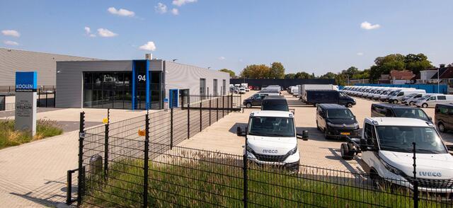 Mercedes-Benz SPRINTER 317 CDI L2H2 navi/camera/aut/mf stuur