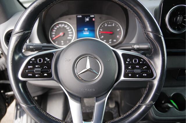 Mercedes-Benz SPRINTER 319 3.0 CDI V6 L2H1 AUT. LED, 360 CAMERA, ADAPT. CRUISE, MBUX 10'', LEDER, NAVI, CLIMA, VOORRUIT VERWARMING, STOELVERWARMING