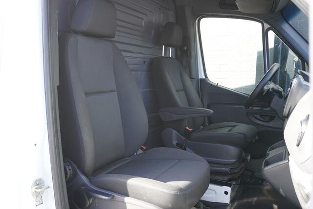 Mercedes-Benz SPRINTER 315 CDI Automaat L2H2 EURO 6 - A/C climate - Cruise - Camera - ¤ 20.950,- Excl.