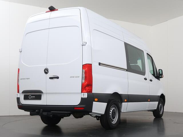 Mercedes-Benz SPRINTER 315 CDI | AUT. | L2 H2 | BPM VRIJ! | LINKER ZIJSCHUIFDEUR | 2-ZITS | TREKHAAK MET OPSTAP | ACHTERUITRIJCAMERA | AIRCO | CRUISE CONTROL | DODEHOEKDETECTIE | COMFORT STOELEN | CERTIFIED