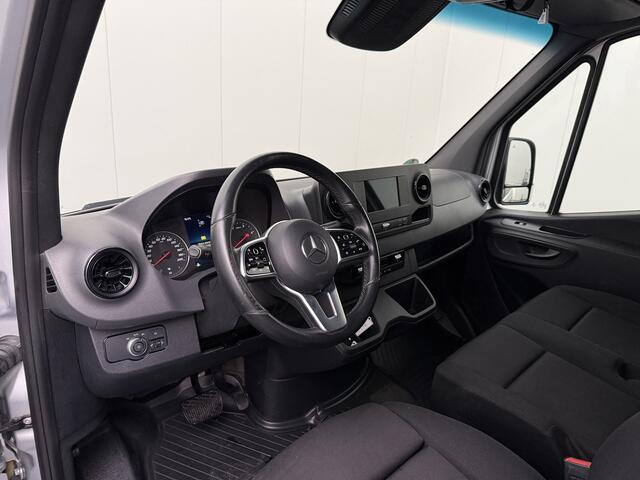 Mercedes-Benz SPRINTER 317CDi Automaat L2H2 | 3500Kg Trekhaak | Navigatie | Camera | Airco | Cruise | 3-Zits |