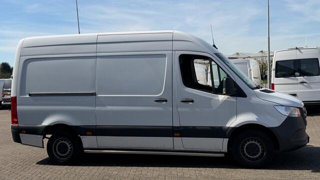 Mercedes-Benz SPRINTER 311 CDI 84KW 114PK L2H2 BEDRIJFSWAGENINRICHTING/ AIRCO/ CAMERA/ 100% DEALERONDERHOUDEN