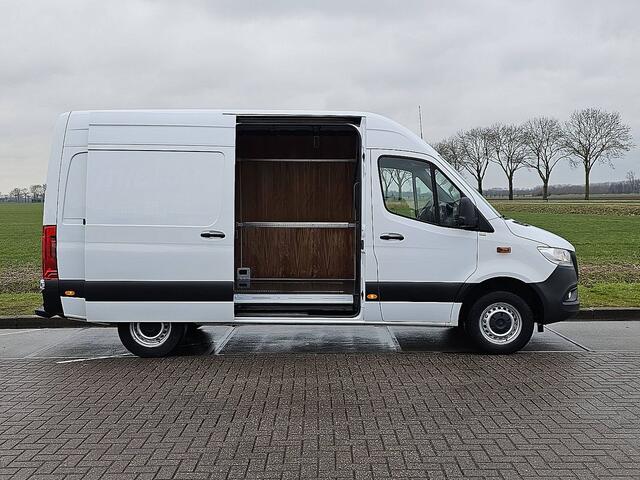 Mercedes-Benz SPRINTER 317 L2H2 Mbux RWD 360Camera Navi Euro6 Airco Pdc 170Pk!