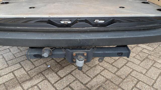 Mercedes-Benz SPRINTER 317-CDI L2H2 - trekh. 3,5T - navi - camera