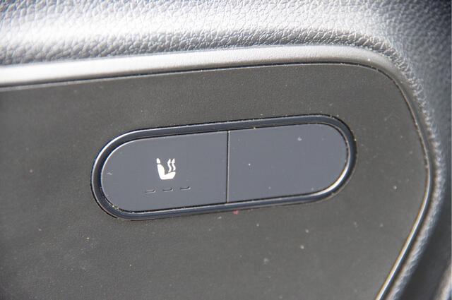 Mercedes-Benz SPRINTER 319 3.0 CDI V6 L2H1 DC-6P, 3.5T TREKHAAK, LED, ADAPT. CRUISE, MBUX 10'', CAMERA, NAVI, GEVEERDE STOEL, DUBBELE CABINE, DUBBEL CABINE