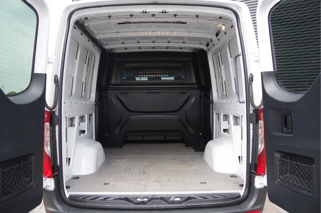 Mercedes-Benz SPRINTER 319 3.0 CDI V6 L2H1 DC-6P, 3.5T TREKHAAK, LED, ADAPT. CRUISE, MBUX 10'', CAMERA, NAVI, GEVEERDE STOEL, DUBBELE CABINE, DUBBEL CABINE