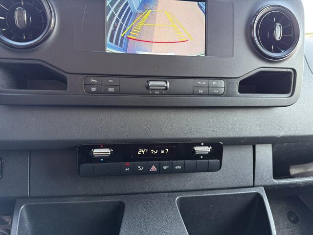 Mercedes-Benz SPRINTER 516 CDI Bakwagen Euro 6/MBUX 7