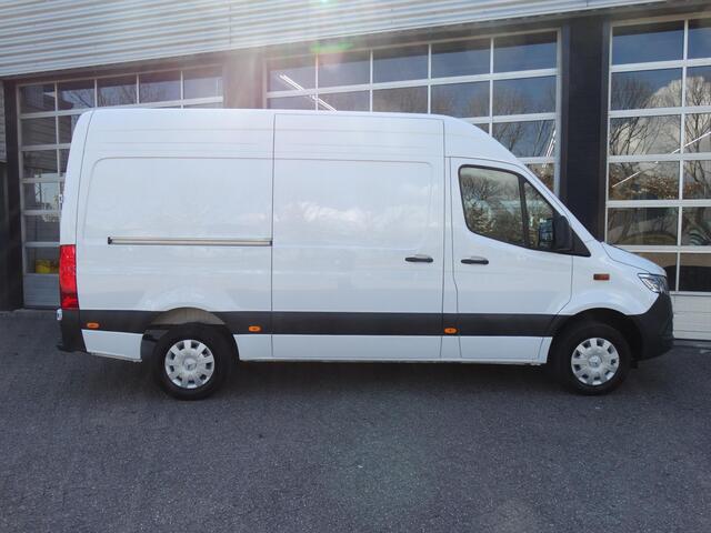 Mercedes-Benz SPRINTER 317 1.9 CDI L2H2 Automaat | LED koplampen | Parkeersensoren voor&achter