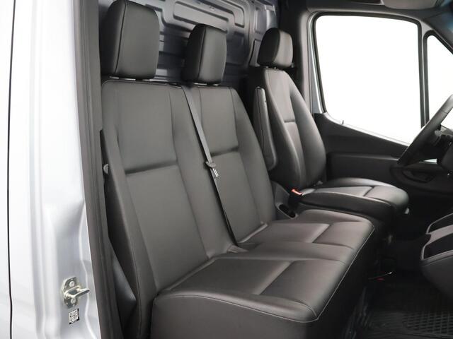 Mercedes-Benz SPRINTER 319 CDI | AUT. | L2 H2 | PRO | LED | 3500 KG AHW VOORBEREIDING | STOELVERWARMING | ACHTERUITRIJCAMERA | METALLIC | E4S SMARTPHONE INTEGRATIE | DODEHOEKDETECTIE | LICHTMETALEN VELGEN