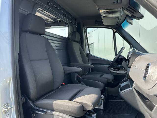Mercedes-Benz SPRINTER 317 CDI 9G-TRONIC / L2H1 / RWD / 3.500 KG AHG / 2x SCHUIFDEUR / CAMERA / CRUISE / BLIND SPOT / CARPLAY