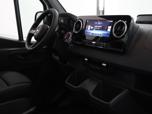 Mercedes-Benz SPRINTER 315 CDI | AUT | L2 H2 | BPM VRIJ! | LINKER ZIJSCHUIFDEUR | 2-ZITS | TREKHAAK MET OPSTAP | ACHTERUITRIJCAMERA | AIRCO | CRUISE CONTROL | DODEHOEKDETECTIE | COMFORT STOELEN | CERTIFIED