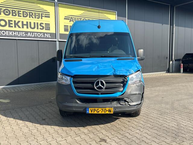 Mercedes-Benz SPRINTER 317 1.9 CDI L2H2 RWD