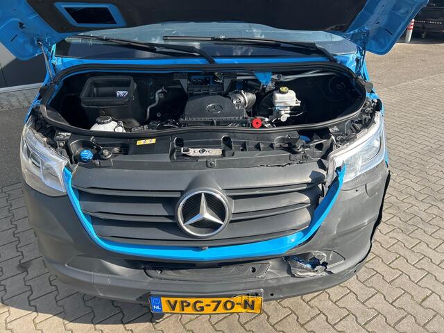 Mercedes-Benz SPRINTER 317 1.9 CDI L2H2 RWD