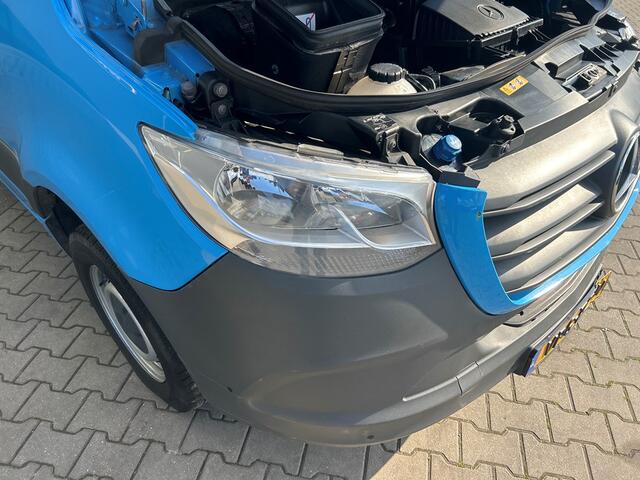 Mercedes-Benz SPRINTER 317 1.9 CDI L2H2 RWD