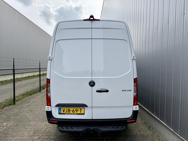 Mercedes-Benz SPRINTER 315CDI L2H2 RWD 9G-Tronic AUT. MBUX / TREKHAAK