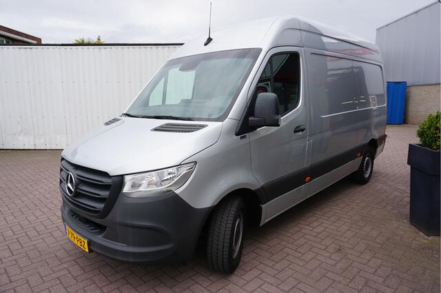 Mercedes-Benz SPRINTER 317 1.9 CDI L2H2 Automaat