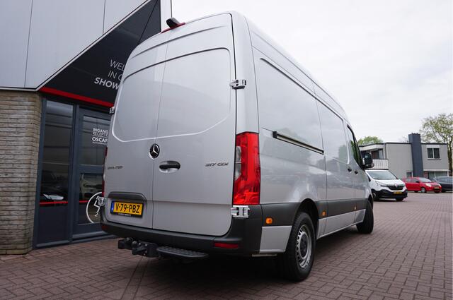 Mercedes-Benz SPRINTER 317 1.9 CDI L2H2 Automaat