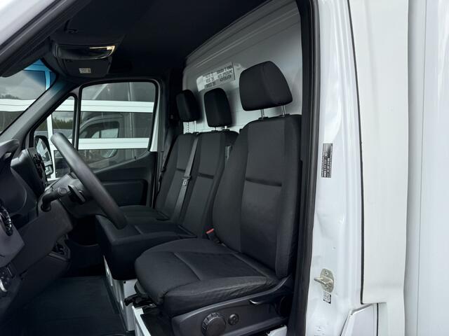 Mercedes-Benz SPRINTER 516 CDI Bakwagen Euro 6/MBUX 7