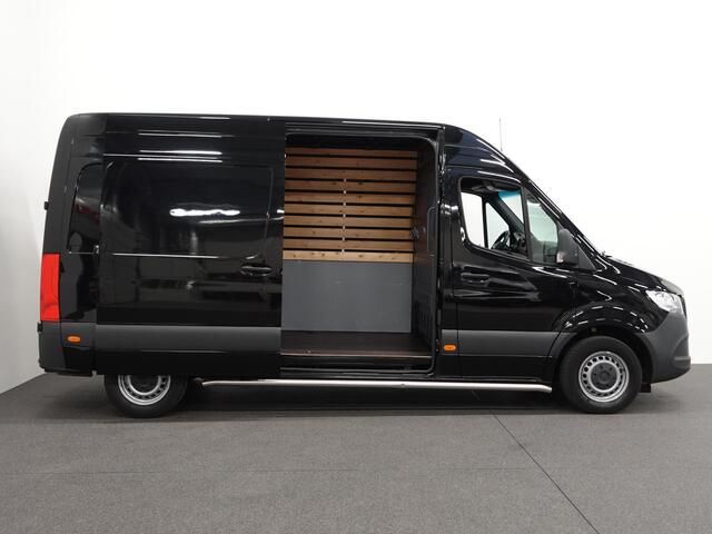 Mercedes-Benz SPRINTER L2H2 Automaat Navi Airco Camera Parkeersensoren