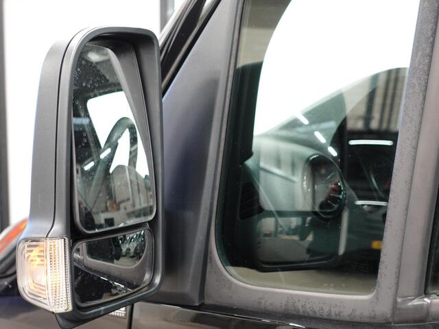 Mercedes-Benz SPRINTER L2H2 Automaat Navi Airco Camera Parkeersensoren