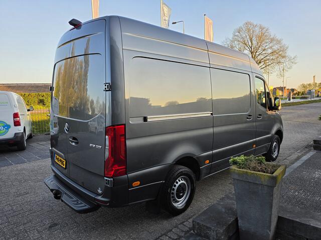Mercedes-Benz SPRINTER 319 CDI L2-H2 Automaat * Trekhaak * Navi * Camera * Cruise *