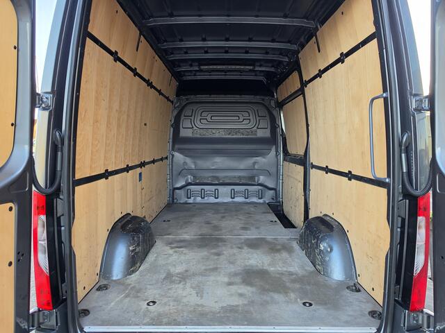 Mercedes-Benz SPRINTER 319 CDI L2-H2 Automaat * Trekhaak * Navi * Camera * Cruise *