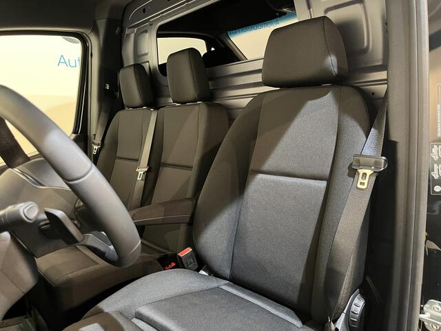 Mercedes-Benz SPRINTER 319 CDI L3H2 RWD Automaat / 3.500 KG Trekgewicht / Euro 6 / LED / Airco / CarPlay / Cruise Control Adap. / Camera / Navigatie / 172 KM !!!