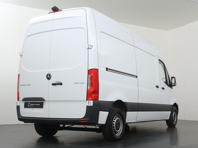 Mercedes-Benz SPRINTER 315 CDI | L2 H2 | FWD | AUT. | AIRCO | 2-ZITS | MULTIFUNCTIONEEL STUURWIEL | APPLE CARPLAY | ANDROID AUTO | ACHTERUITRIJCAMERA | LAADRUIMTE INRICHTING | CERTIFIED