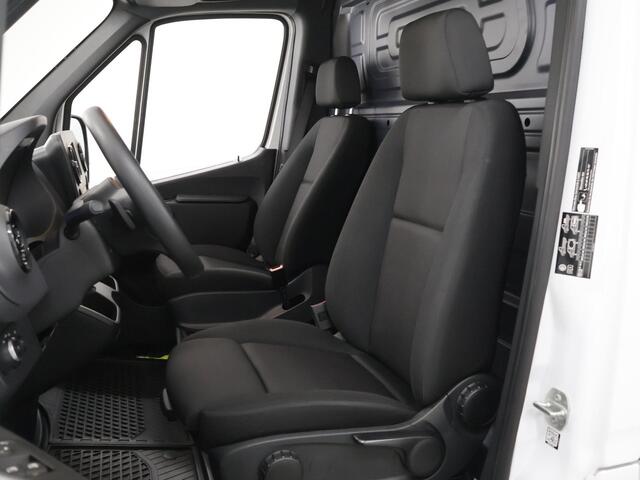 Mercedes-Benz SPRINTER 315 CDI | L2 H2 | FWD | AUT. | AIRCO | 2-ZITS | MULTIFUNCTIONEEL STUURWIEL | APPLE CARPLAY | ANDROID AUTO | ACHTERUITRIJCAMERA | LAADRUIMTE INRICHTING | CERTIFIED
