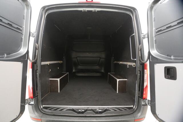 Mercedes-Benz SPRINTER 319 3.0 V6 CDI 191PK L2H1 | Dubbele Cabine | Automaat | Airco | Camera | Adap. Cruise | Trekhaak | Carplay