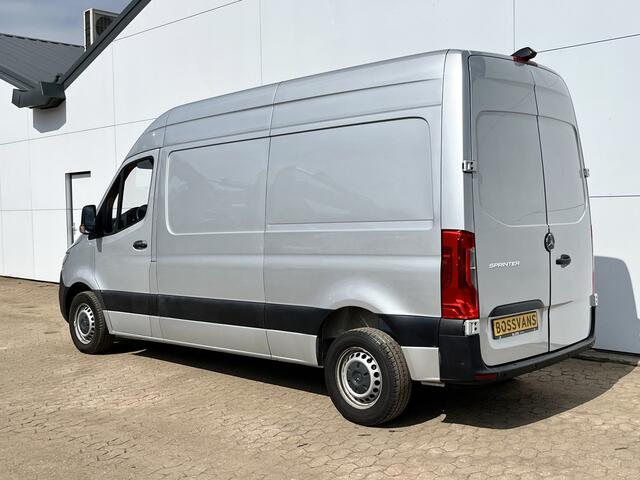 Mercedes-Benz SPRINTER 215 1.9 CDI L2H2 Automaat L2H2 Climate Control Camera Carplay Parkeersensoren V+A