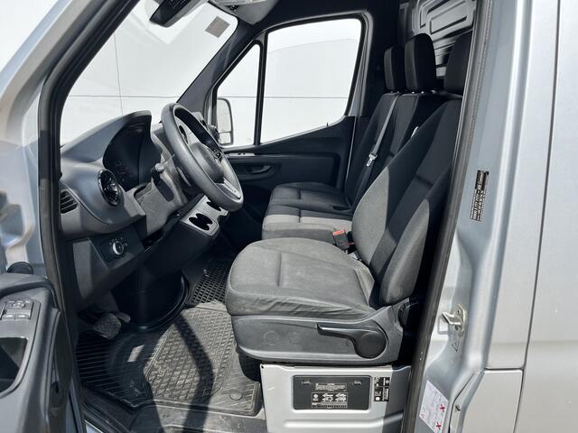 Mercedes-Benz SPRINTER 215 1.9 CDI L2H2 Automaat L2H2 Climate Control Camera Carplay Parkeersensoren V+A
