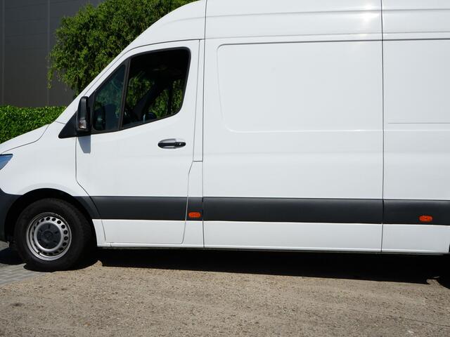 Mercedes-Benz SPRINTER 315 1.9 CDI L2H2 FWD