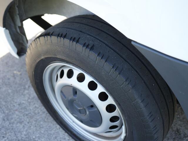 Mercedes-Benz SPRINTER 315 1.9 CDI L2H2 FWD